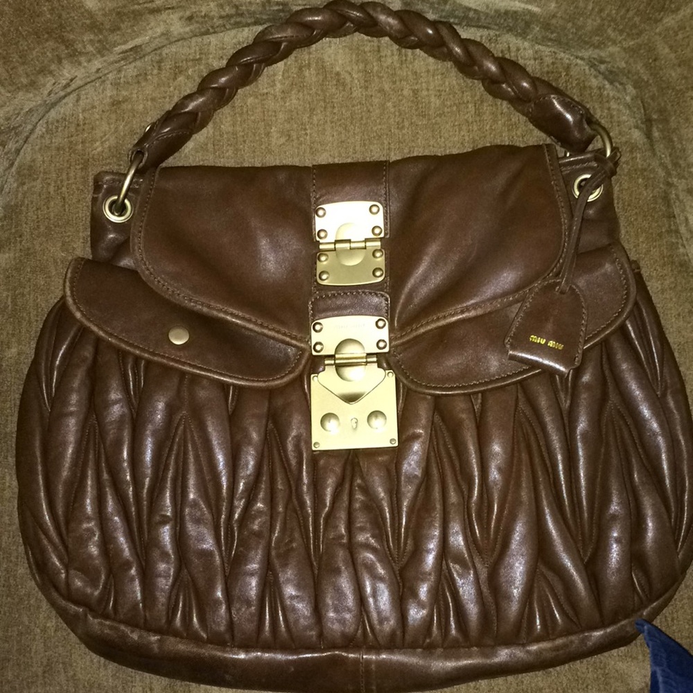 Miu Miu braided shoulder strapped handbag